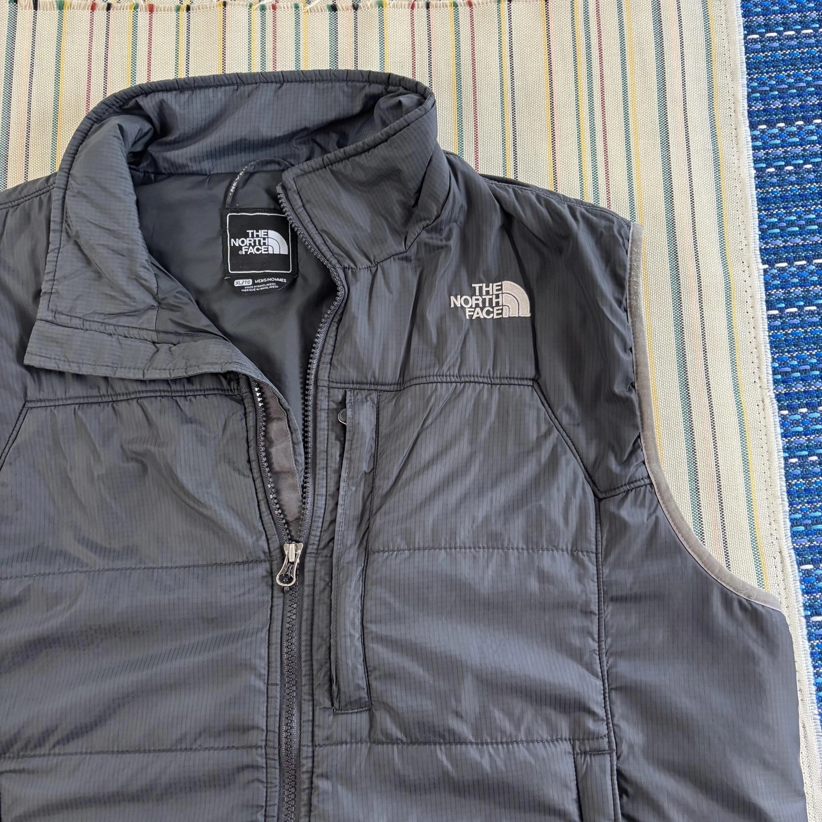 The North Face Vest Mens XL Gray PrimaLoft Insulated Full Zip Puffer Hiking