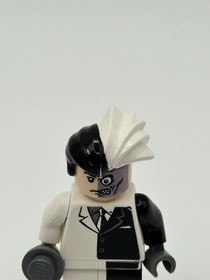 Lego 7781 Batman - The Batmobile: Two-Face's Escape READ DESCRIPTION