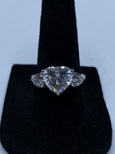 Sterling Silver Cz Three Stone Heart Shaped Statement Size 7 Ring 5.1g