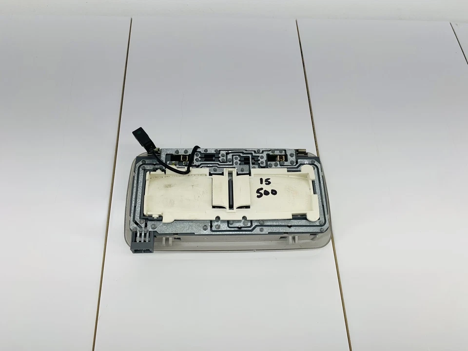 12-15 FIAT 500 DELANTERO SUPERIOR TECHO INTERIOR CÚPULA LUZ LÁMPARA OEM Foto 4 de 4