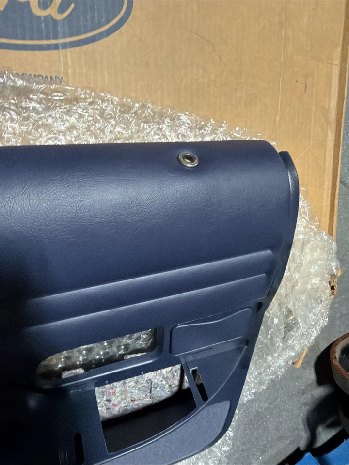 🔥Nuevo panel de ajuste interior trasero izquierdo F6AZ 5427407 AAD Ford Crown Victoria 95-97 Foto 4 de 4