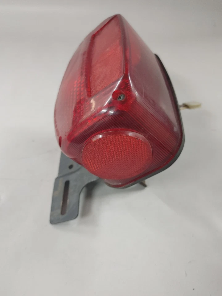 1979 Suzuki GS750EN lanterna traseira combo lanterna traseira e suporte 35710-45011 - Imagem 3 de 4