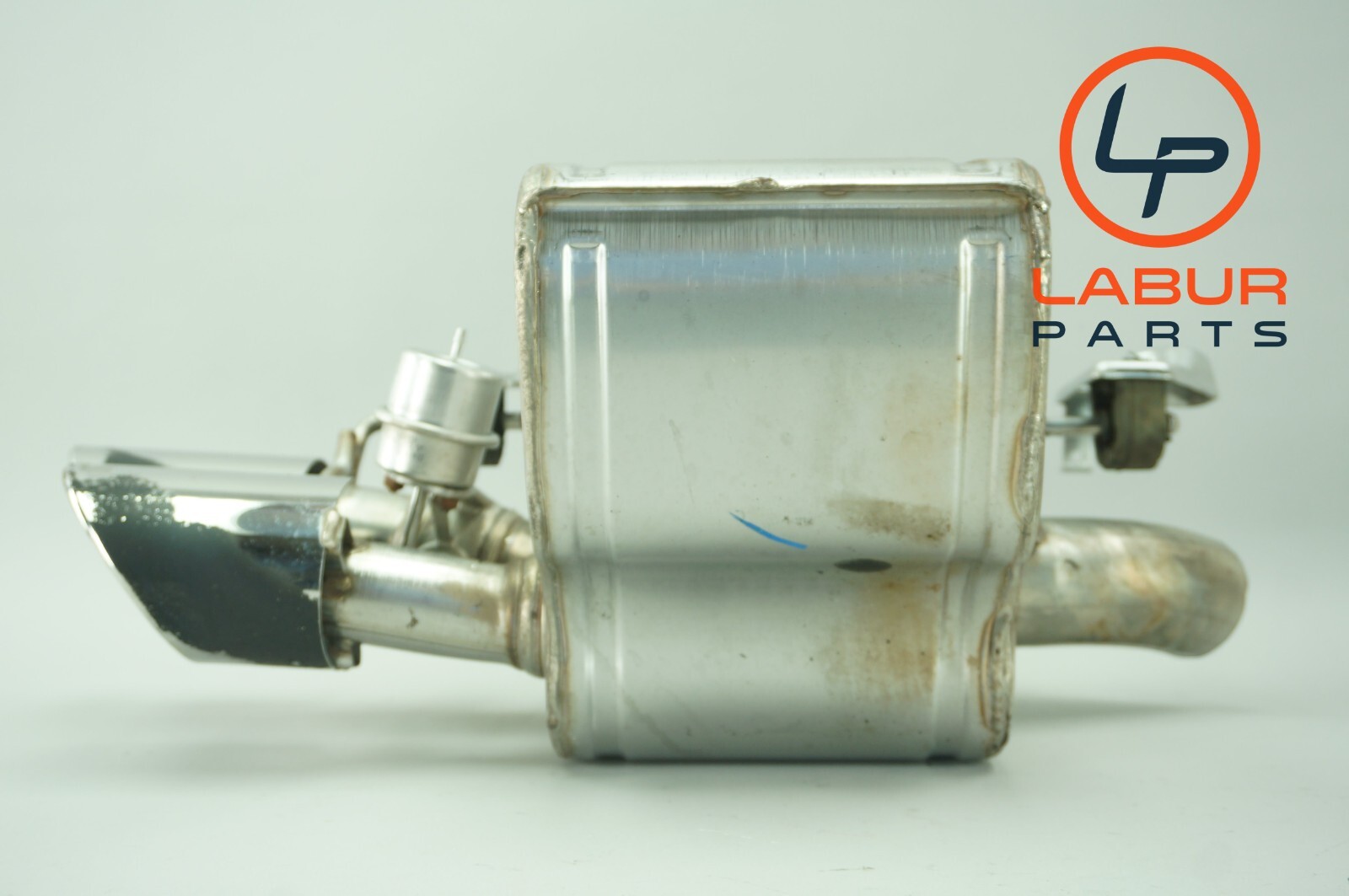 M157 14-17 Maserati Ghibli Rear Right Passenger Side Exhaust Muffler & Tips 4766