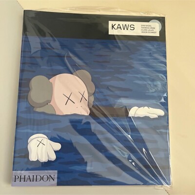 最終値下げ！ ユニクロ カウズ アートブック ユニクロ × kaws ART BOOK