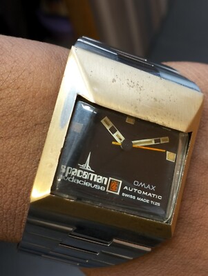 OMAX SPACEMAN AUDACIEUSE AGED CASE AUTOMATIC 46617/7 SWISS MEN