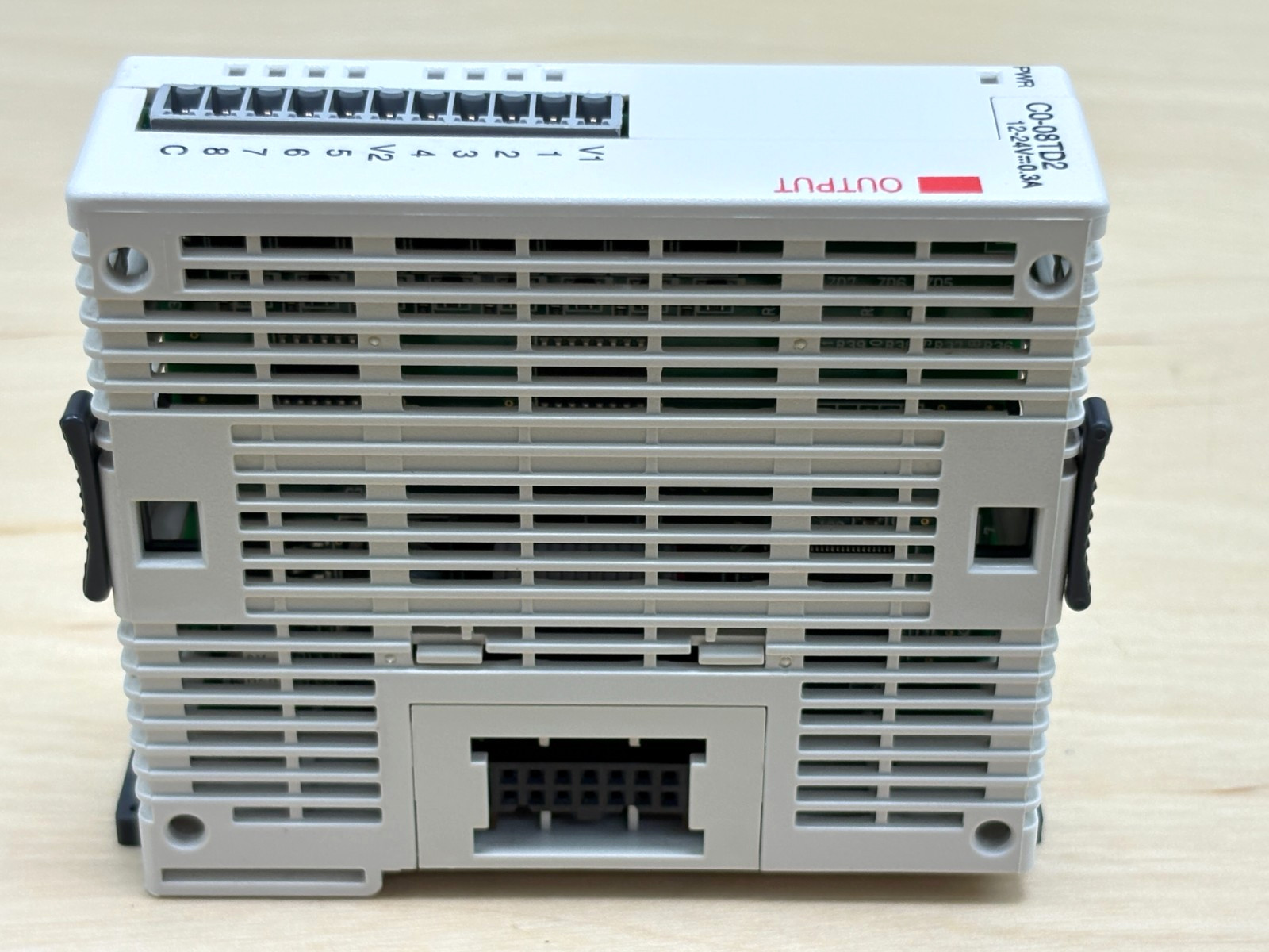 Automation Direct C0-08TD2 CLICK Output Module, 12-24 VDC, 0.3A/Pt.