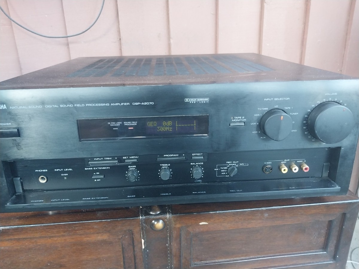 Yamaha DSP-A2070 Natural Sound Digital Sound Field Processing