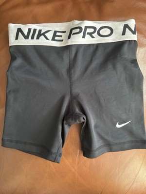 NWT GIRLS NIKE PRO COMPRESSION SHORTS 4-INCH BLACK YOUTH KIDS ATHLETIC SIZE M