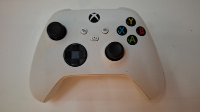 2x Xbox Wireless Controller + Venom Dual-Ladestation + 1 Akku