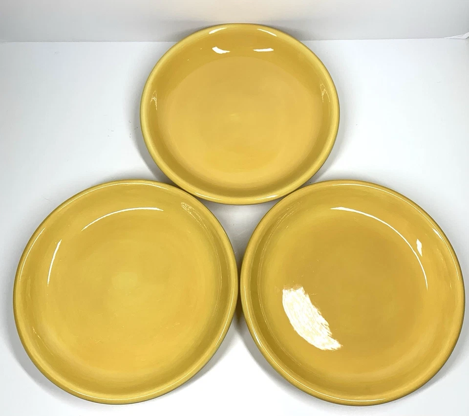 Juego de 3 platos de ensalada Pottery Barn COLORIDO SERVIR amarillo cupé 9" retirados 2003 Foto 3 de 4