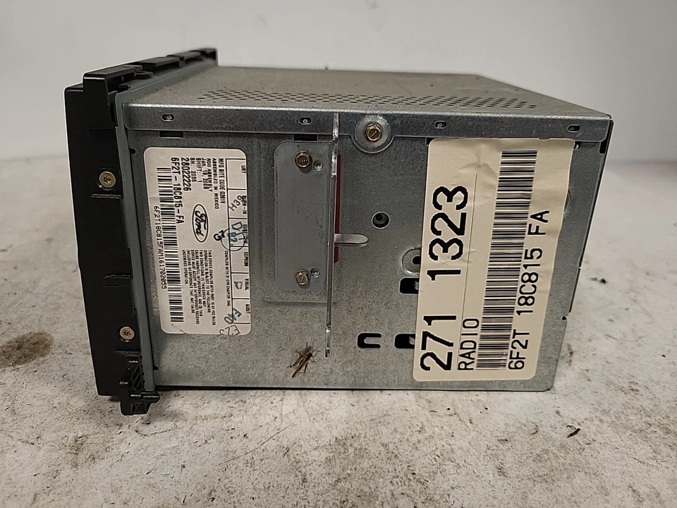 2006-07 Ford Freestar AM-FM-CD (6 Disc) W/O Speed Sensor 6F2T18C815FA E1 Foto 2 de 4