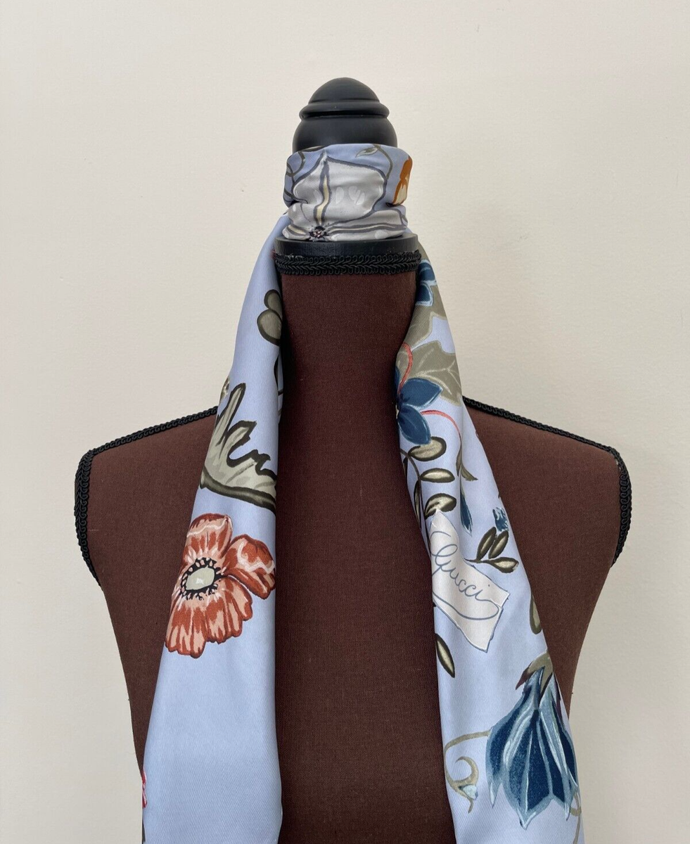 【美品】グッチ スカーフ ライオン 王冠 ターコイズブルー シルク グッチ ヴィンテージ シルクスカーフ ブルーグラデーション