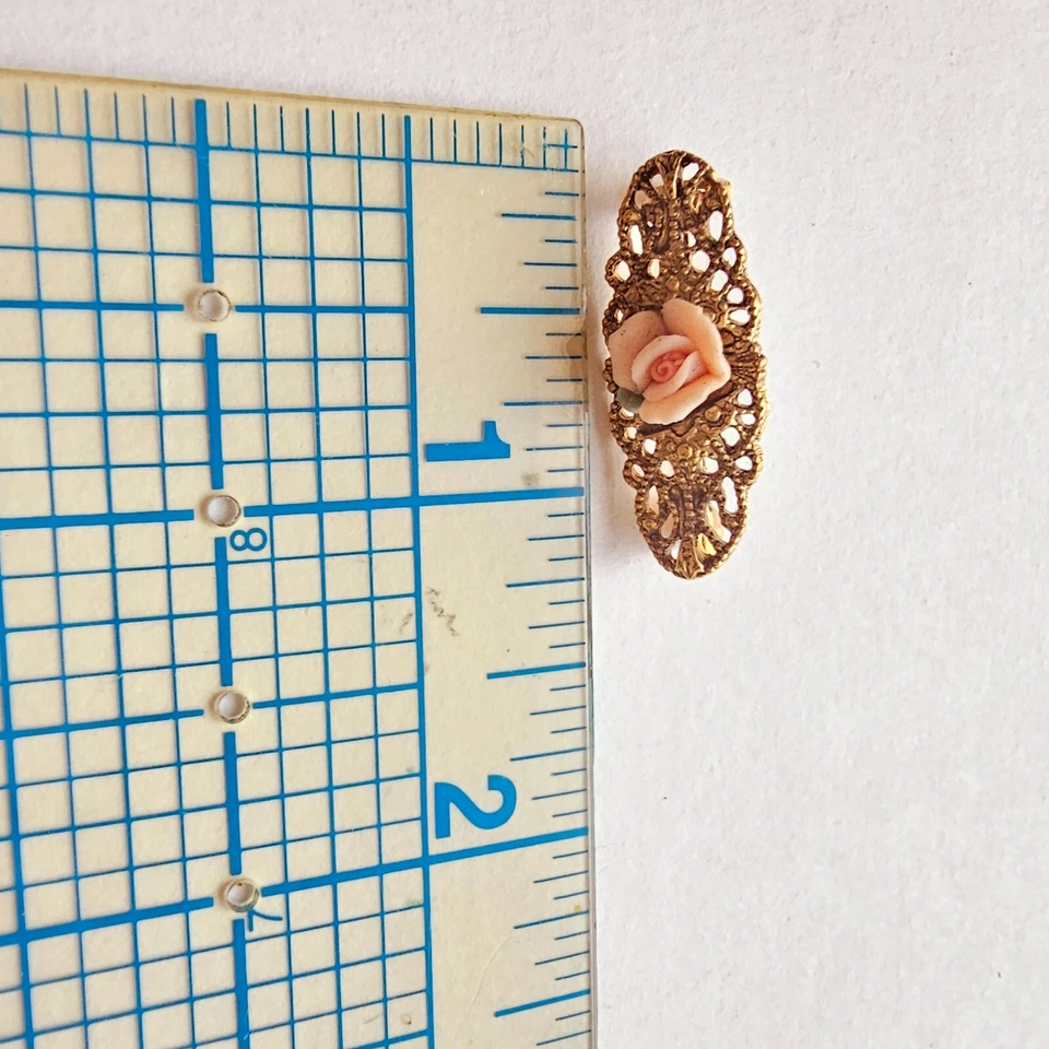 Broche de porcelana rosa ovalado tono oro 1928 vintage años 80 añade un toque Foto 2 de 4