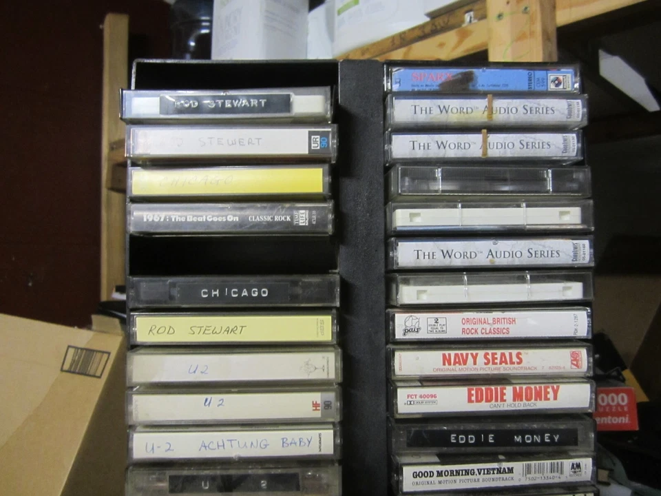 LOT of 90 VINTAGE (some  original)some recorded  tapes some rock,and much more!  Foto 2 de 4