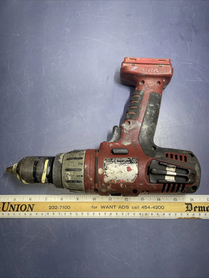 Milwaukee 0724-20 V28 重型 1/2 英寸无绳锤钻-裸机工具 — 第 3/4 张图片