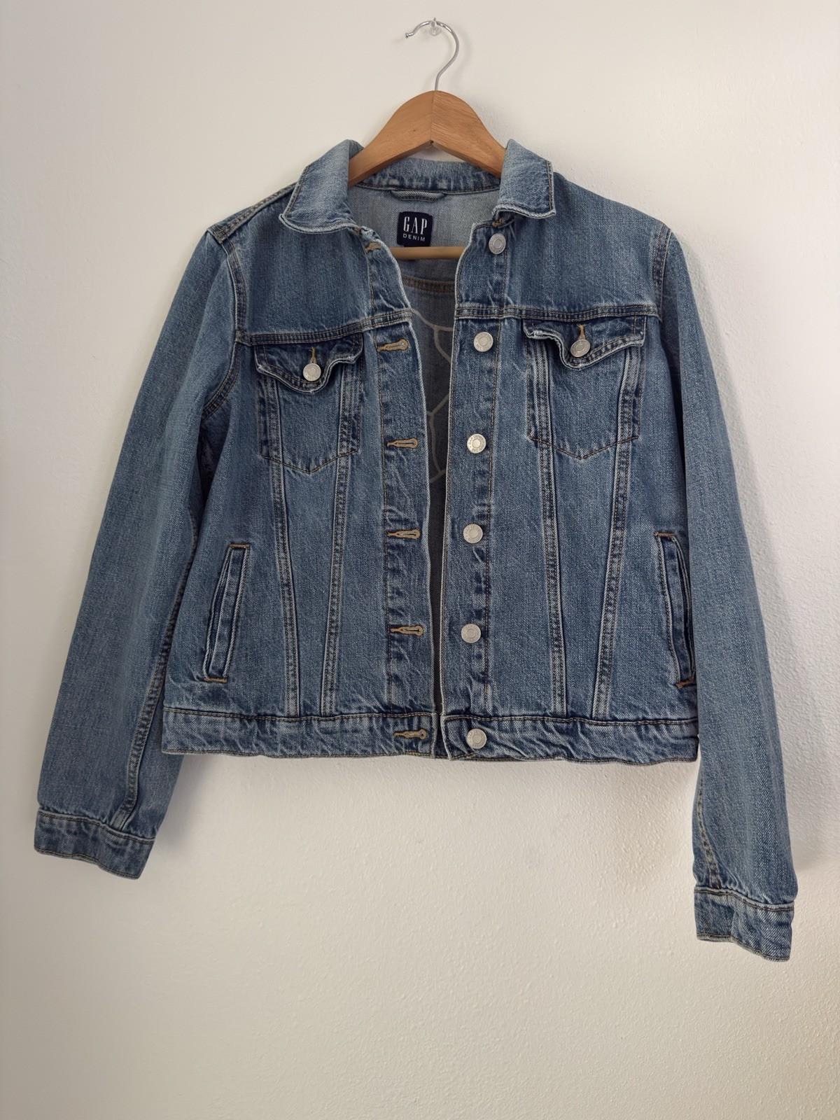 Gap patchwork US map embroidered denim jacket med… - image 2