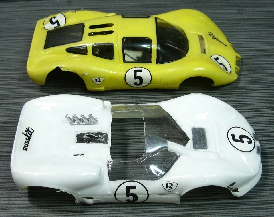 Años 60? SLOT CAR RUSSkit? Lote de 2 CUERPOS Vac Chaparral DE COLECCIÓN 1/24 Foto 2 de 4