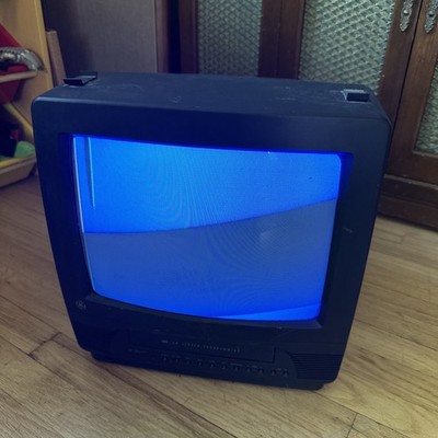 GE 13TVR60 13'' CRT  TV VCR Combo VHS Player Retro Gaming Parts Only