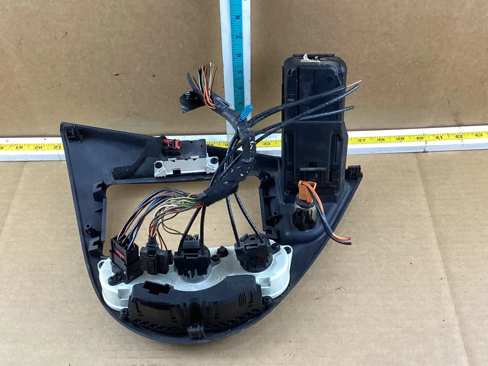 2000-2004 Ford Focus Temperature Climate Control With Radio Dash Bezel OEM - Image 3 of 4