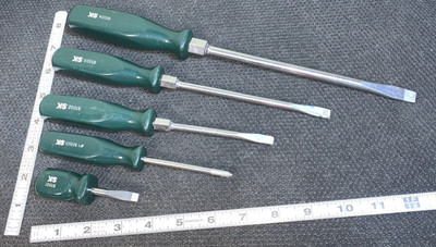 Green Hard Handle SK Tools USA Screwdriver Set  lite use 81004   5 pieces