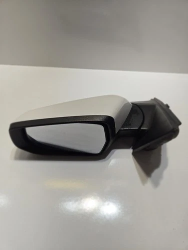2016-2021 Chevy Malibu Driver Left Side Power Door Mirror White 7 PIN OEM