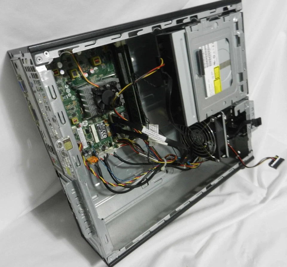 Computadora de escritorio HP Pavilion Slimline 400 PC 400-224 para piezas sin disco duro Foto 3 de 4