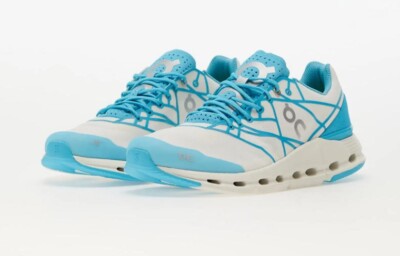 ON WOMEN'S CLOUDNOVA Z5 SNEAKERS - SIZE 7.5 - CYAN/WHITE