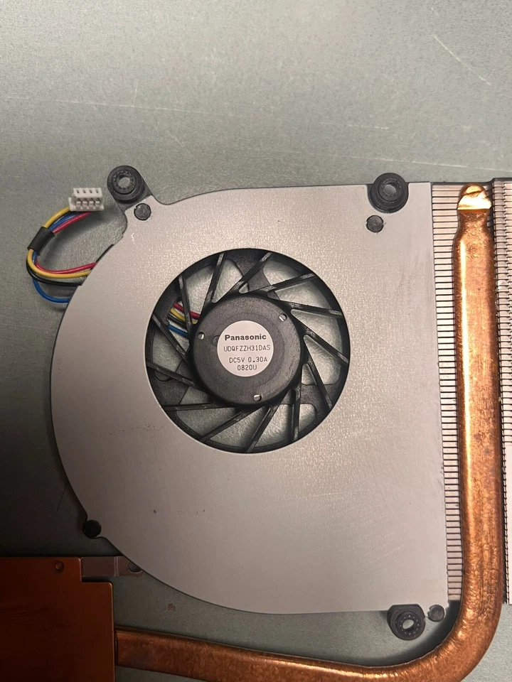 VENTOLA CON DISSIPATORE BRUSHLESS ASUS X70IJ UDQFZZH31DAS - Immagine 2 di 3