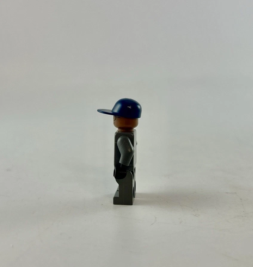 LEGO Security Guard Minifigure spd029 from Spider-Man Set 4854 Rare 2004 - Image 2 of 4