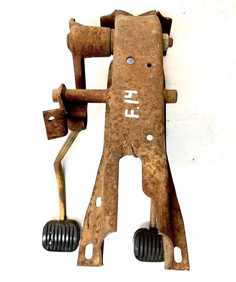 72-75 Pedais Jeep CJ5 Pedais de Freio de Embreagem Manual Pedal Suspenso Pedais de Fábrica FRETE GRÁTIS - Imagem 2 de 4