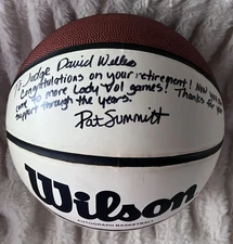 Pat Summit Signed Wilson Tennessee Lady Volunteers Basketball