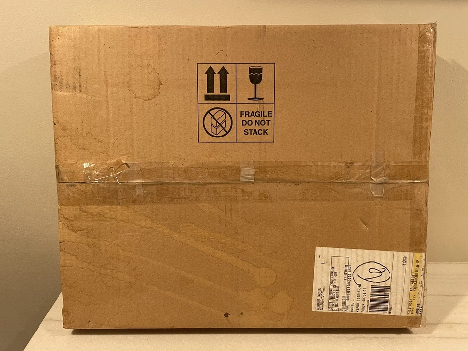 FELLOWES CRC48128 STANDARD GLARE FILTER 16/17 IN. NNB - Image 2 of 4