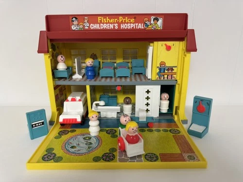 FISHER PRICE CHILDREN'S HOSPITAL COMPLETE VINTAGE 1976 #931