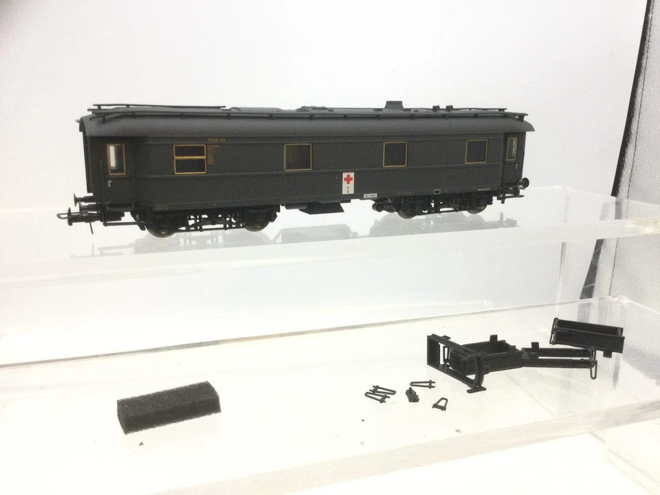 Heris 11210-4 Spur HO Krankenhauswagen DR - Bild 1 von 2