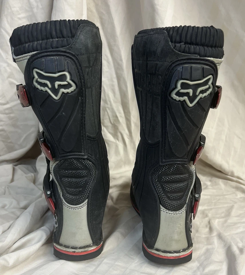 Fox Forma Pro Jr. Bota Metálica/Plateada Talla 4 Juvenil Foto 2 de 4