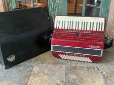 Vintage Soprani Ampliphonic Lido Full Sized Pianno Accordion Red with Hard Case