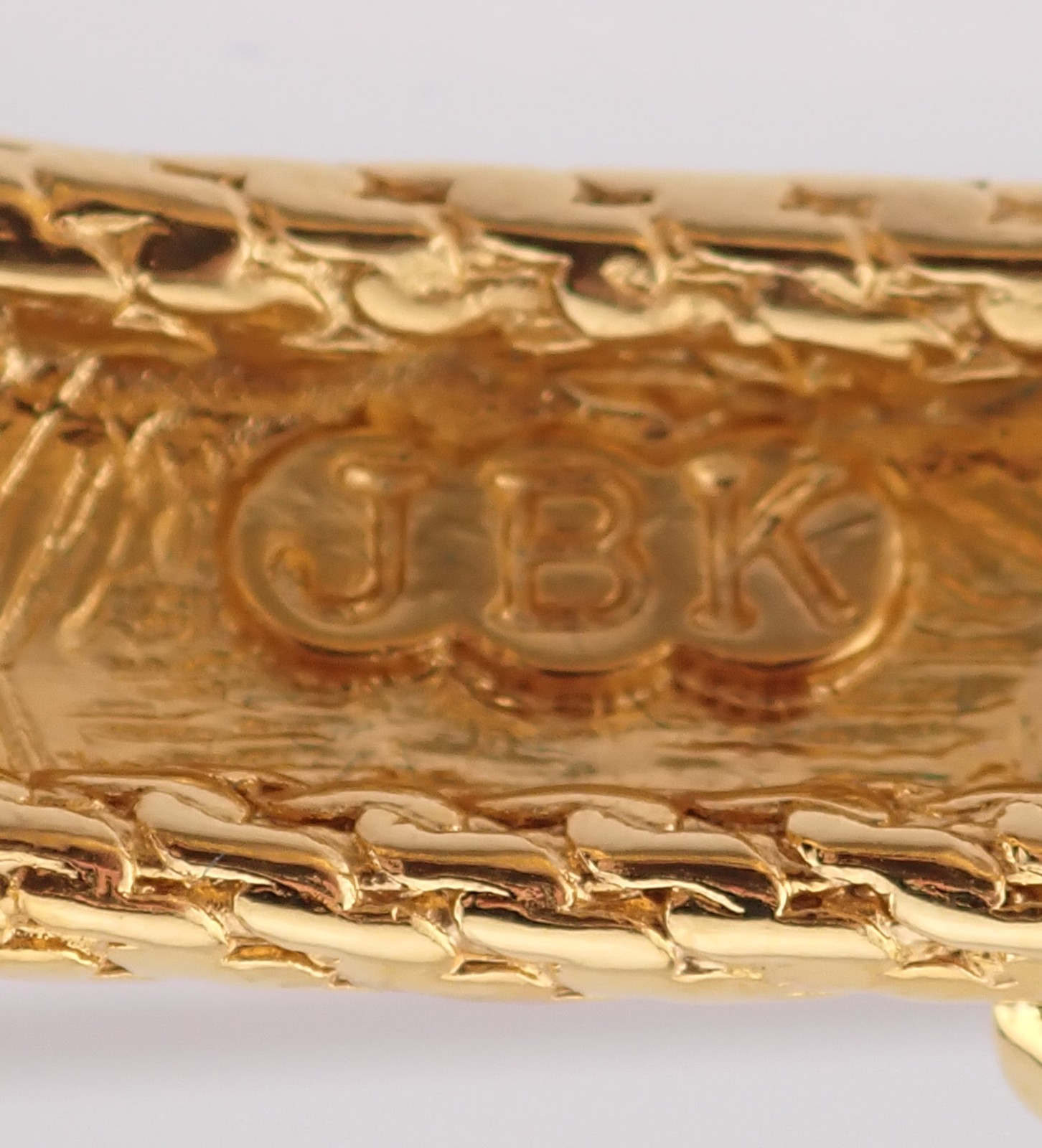 Vintage JBK Camrose & Kross Purple Crystal Gold Tone Mesh 7 3/4" Bangle Bracelet