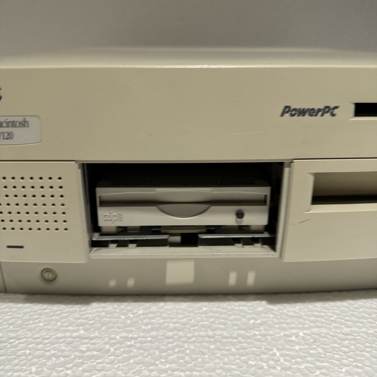 Vintage Apple Power Macintosh 7600/120 PowerPC Computer Vintage Apple Power Macintosh 7600/120 PowerPC Computer