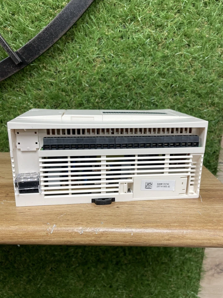 SCHNEIDER ELECTRIC TWIDO TWDLCAA40DRF  POWER 100-240 AC - Photo 2/4