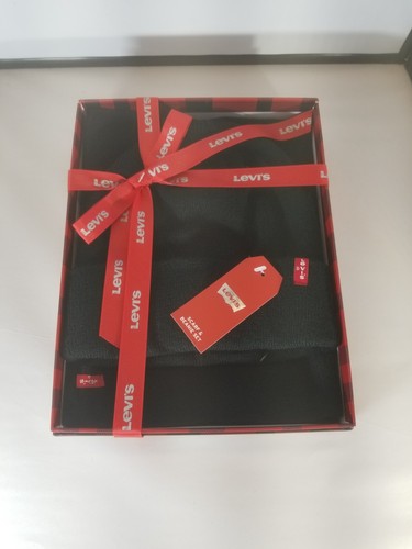 Levi's Beanie + Scarf Gift Set Black New With Tags $55 - Picture 5 of 9