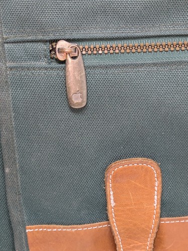Vintage Apple Briefcase, Mac Laptop Computer Messenger Bag Green Canvas Rare!! - 第 8/22 張圖片
