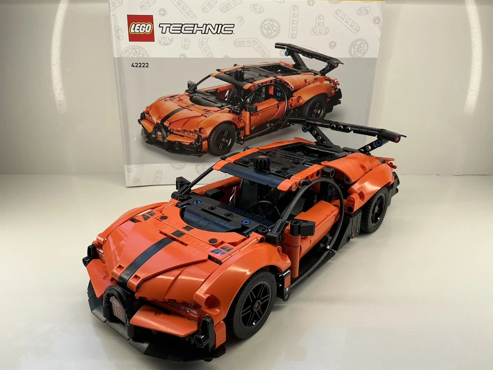 LEGO Technic 42222 Bugatti Chiron Pur Sport Hypercar, photo 1 of 5