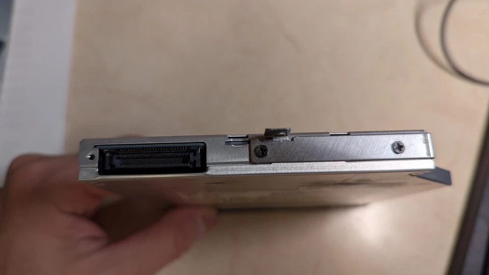 Regrabadora óptica de DVD Hitachi GSA-T20N Super Multi DVD Regrabadora Lenovo Foto 2 de 4