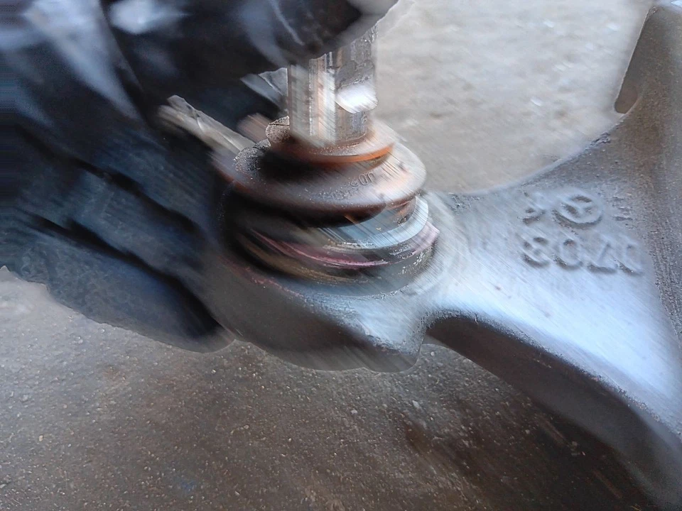 Brazo de control inferior delantero derecho Mercedes R107 560SL 1986-1989 suspensión OEM Foto 2 de 4