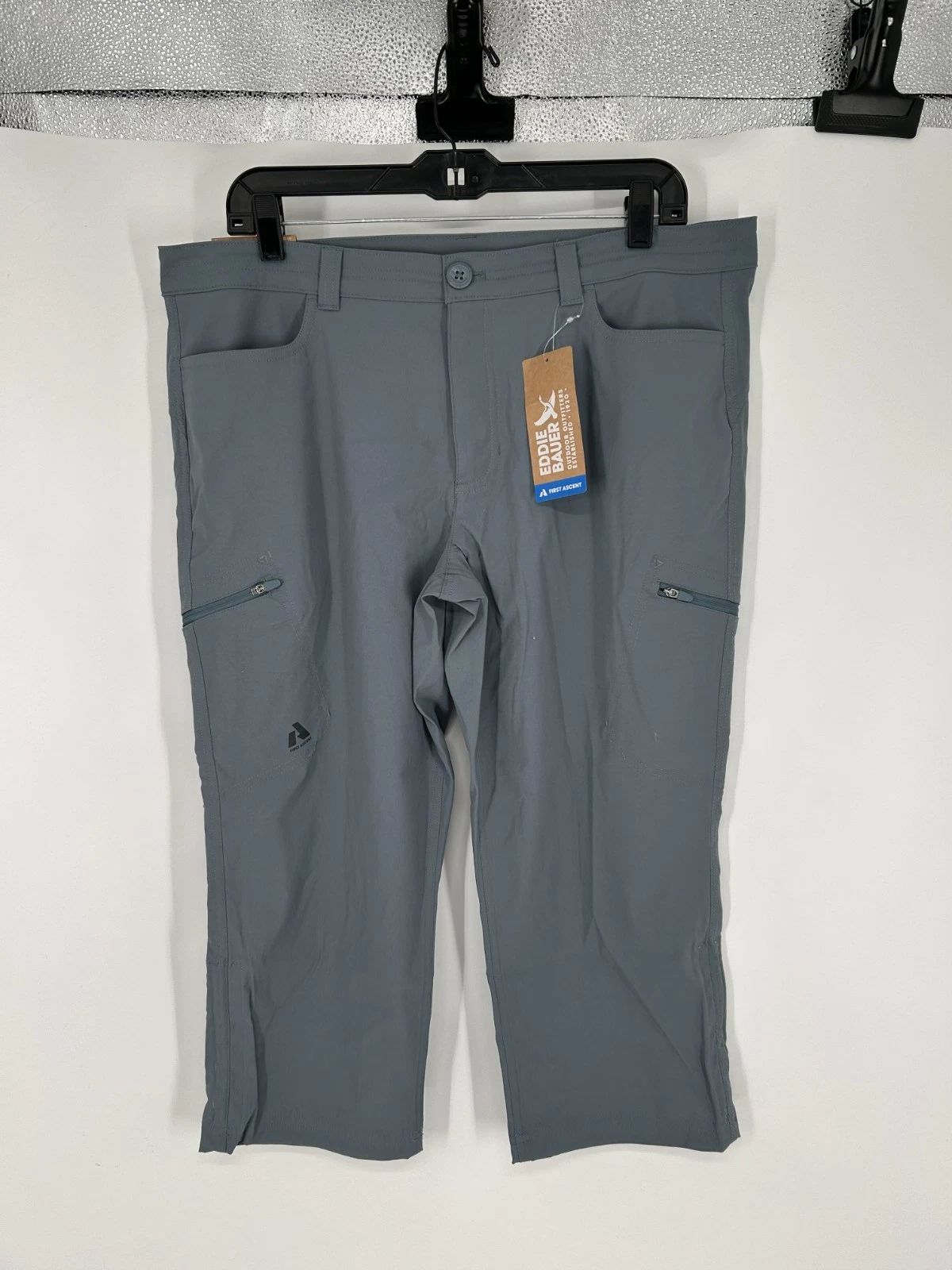 Eddie Bauer Guide Capri Pants Womens 12 First Ascent Straight Leg Cargo 36x21
Opens in a new window