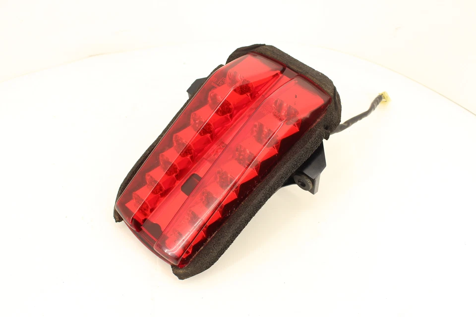 Luz de freno trasera Suzuki SV1000S 2007 35710-16G31 Foto 2 de 4