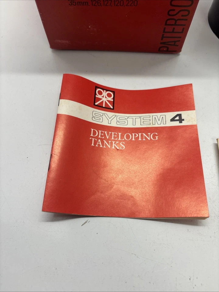 Tanque universal Paterson System 4 para desarrollo de películas, capacidad de 20 oz Foto 3 de 4