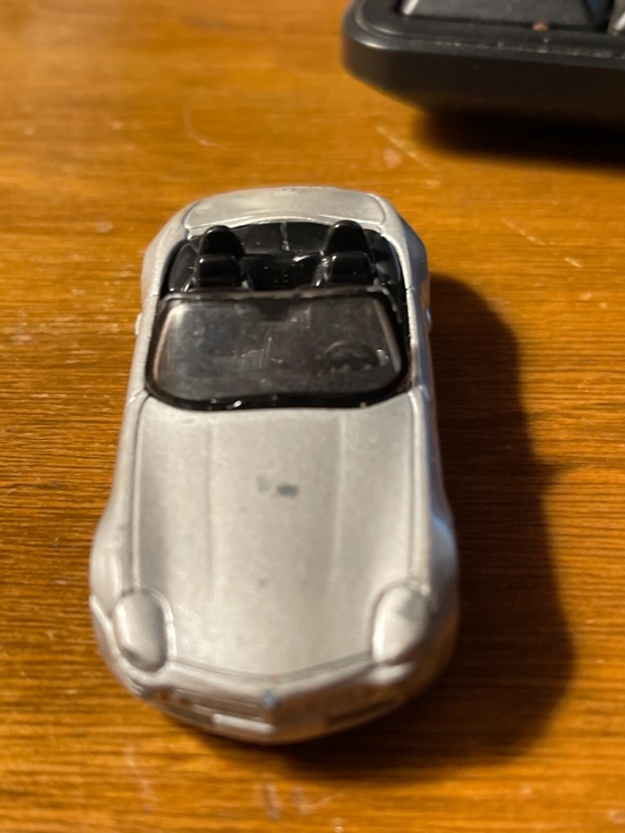 Diecast Car 1:64 Scale Loose Casting Maisto Brand BMW Z4 Made In China