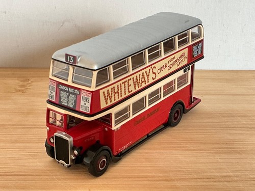 EFE 33601 LEYLAND STD BUS. LONDON TRANSPORT. BOXED. - Picture 3 of 4