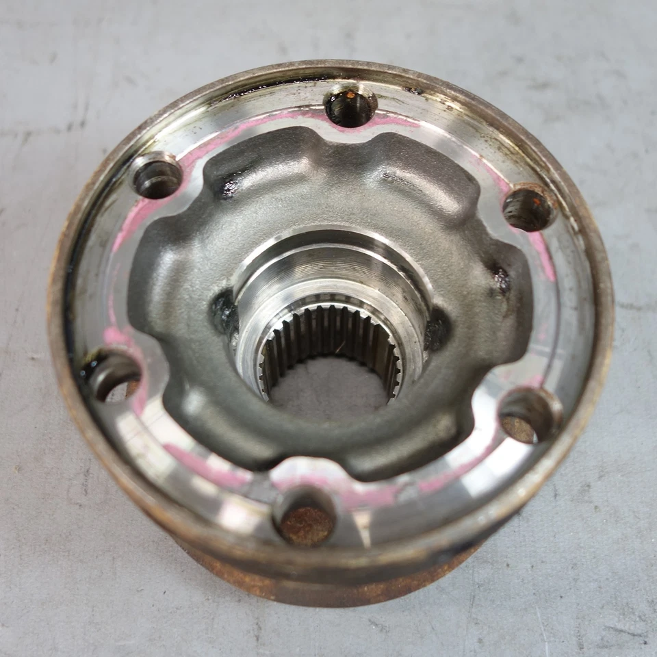 Brida de entrada del diferencial trasero BMW E39 540i 1997-2003 para transmisión automática OEM Foto 4 de 4